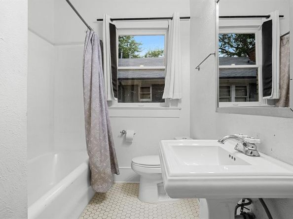 5322  Junius Street , Dallas Texas 75214