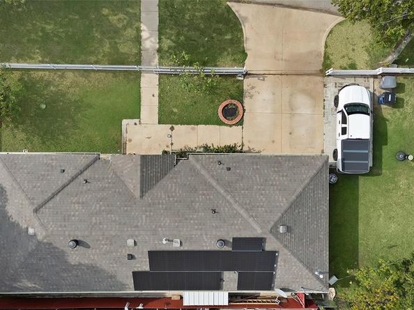 2410  Carletta Street , Dallas Texas 75253