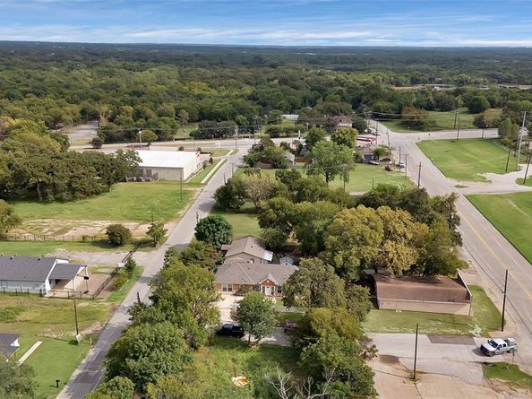 2410  Carletta Street , Dallas Texas 75253