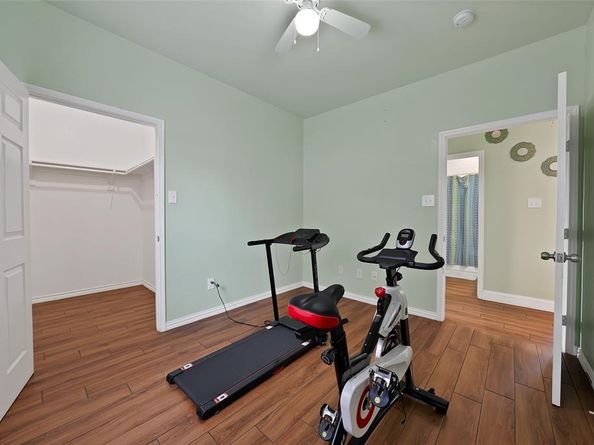 2410  Carletta Street , Dallas Texas 75253