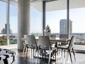 3130 N Harwood Street  1701, Dallas Texas 75201