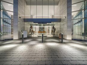 3130 N Harwood Street  1701, Dallas Texas 75201