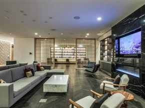 3130 N Harwood Street  1701, Dallas Texas 75201