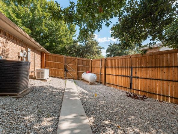 5409  Chimney Rock Road , Fort Worth Texas 76112