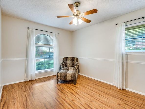 4600  Suncrest Drive , Haltom City Texas 76180