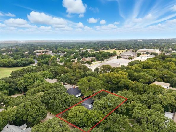2211  Patterson Place , Arlington Texas 76012