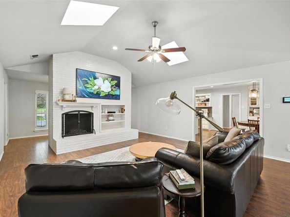 2211  Patterson Place , Arlington Texas 76012