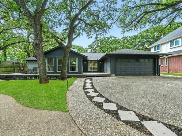 2211  Patterson Place , Arlington Texas 76012