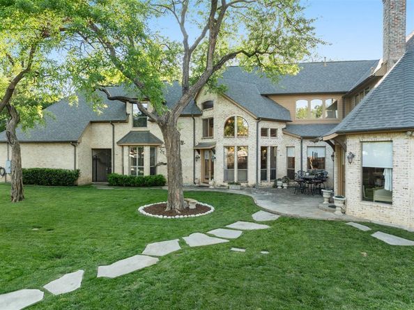 6262  Turner Way , Dallas Texas 75230
