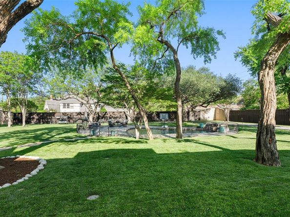 6262  Turner Way , Dallas Texas 75230