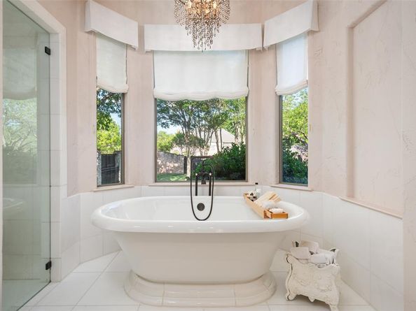 6262  Turner Way , Dallas Texas 75230