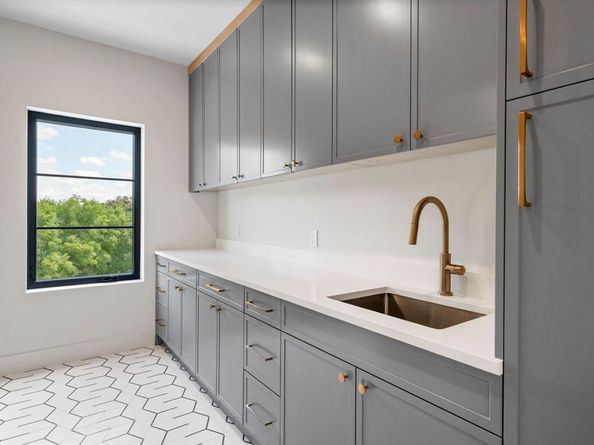6211  Llano Avenue , Dallas Texas 75214