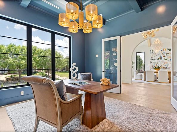 6211  Llano Avenue , Dallas Texas 75214