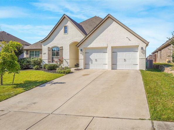 556  Inwood Street , Benbrook Texas 76126