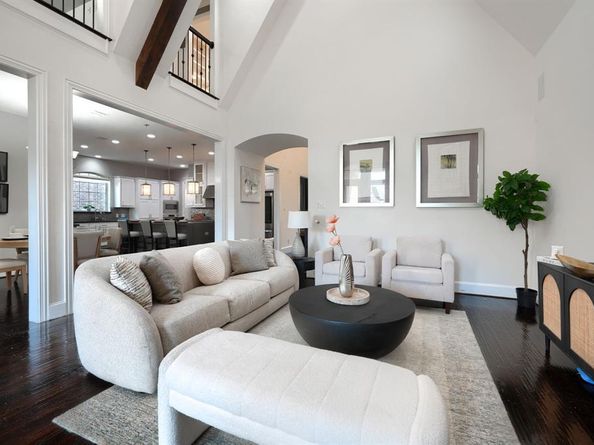 1208  Damsel Caitlyn Drive , Lewisville Texas 75056