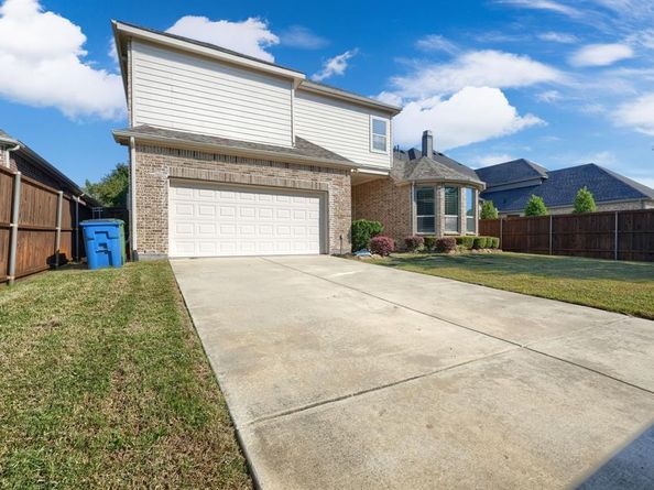 1208  Damsel Caitlyn Drive , Lewisville Texas 75056