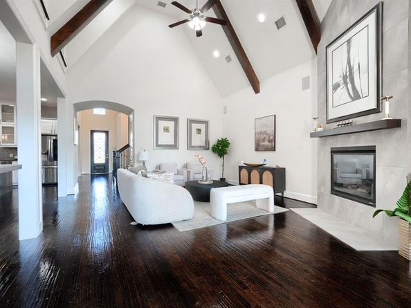 1208  Damsel Caitlyn Drive , Lewisville Texas 75056