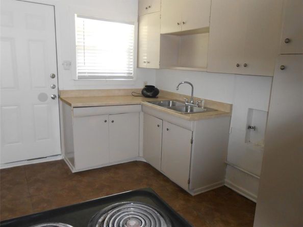 445  Alice Street , Arlington Texas 76010