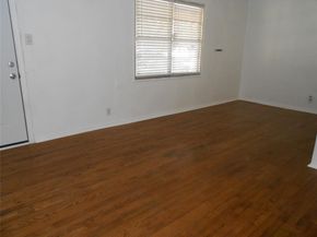 445  Alice Street , Arlington Texas 76010