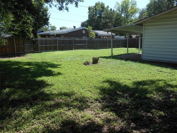 445  Alice Street , Arlington Texas 76010