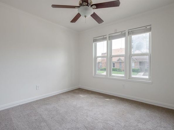 2031  Embassy Way , Carrollton Texas 75006