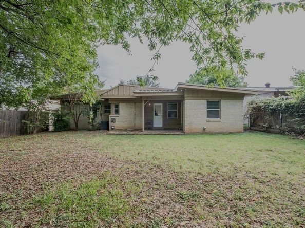 2704  Cordone Street , Fort Worth Texas 76133