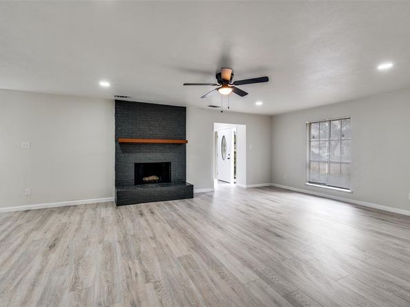 9704  Leland Lane , Benbrook Texas 76126