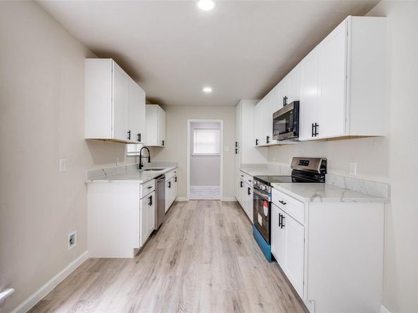 9704  Leland Lane , Benbrook Texas 76126