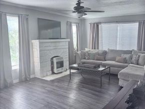 500 NW 15th Street , Fort Worth Texas 76164