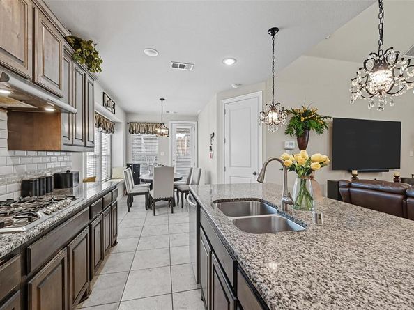 4302  Meadow Hawk Drive , Arlington Texas 76005