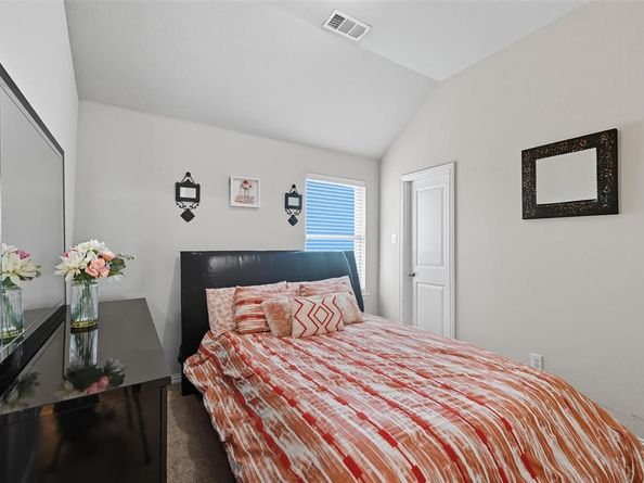 4302  Meadow Hawk Drive , Arlington Texas 76005