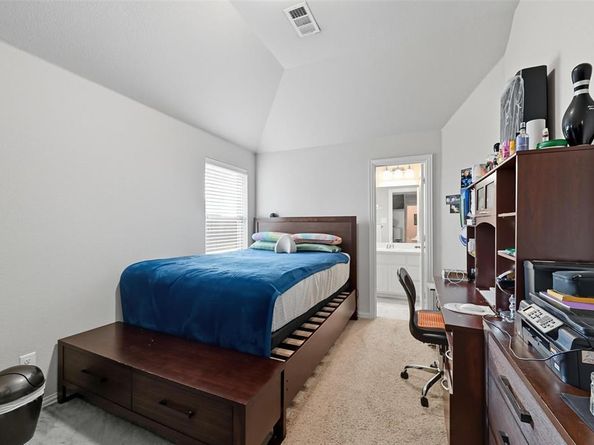 4302  Meadow Hawk Drive , Arlington Texas 76005