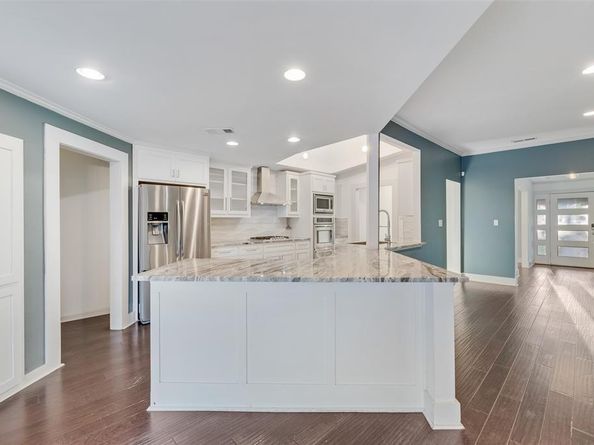 9178  Glen Springs Drive , Dallas Texas 75243