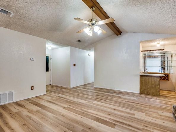 6405  Pilgrim Lane , Arlington Texas 76002