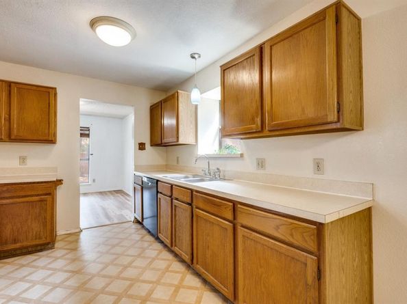6405  Pilgrim Lane , Arlington Texas 76002