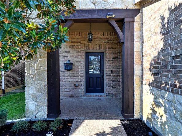3021  Bans Crown Boulevard , Lewisville Texas 75056