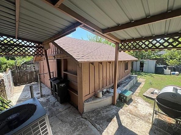 716 E Harvey Avenue , Fort Worth Texas 76104