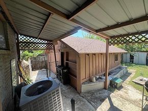 716 E Harvey Avenue , Fort Worth Texas 76104