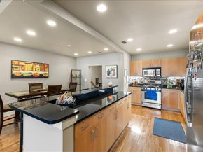 5055  Addison Circle  427, Addison Texas 75001