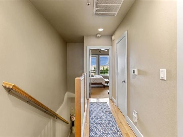 5055  Addison Circle  427, Addison Texas 75001