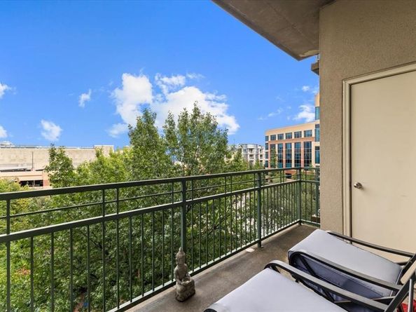 5055  Addison Circle  427, Addison Texas 75001