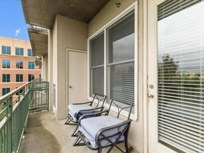 5055  Addison Circle  427, Addison Texas 75001