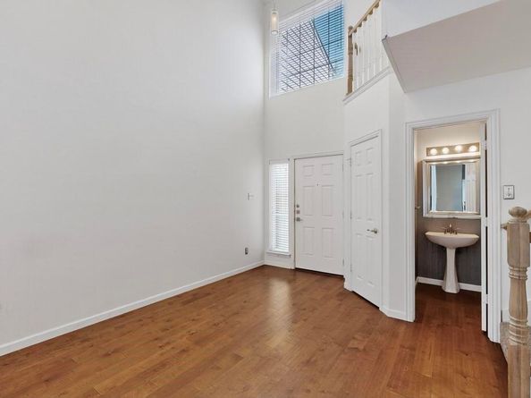 8437  Towneship Lane , Dallas Texas 75243