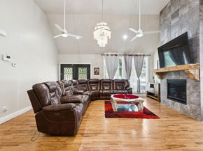 314  Hastings  , Irving Texas 75060