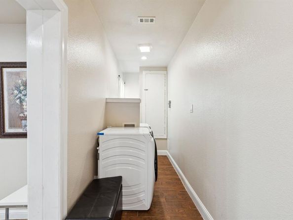 314  Hastings  , Irving Texas 75060