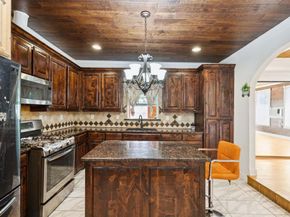 314  Hastings  , Irving Texas 75060