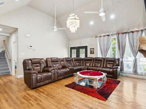 314  Hastings  , Irving Texas 75060