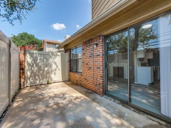2240  Tarpley Road  44, Carrollton Texas 75006