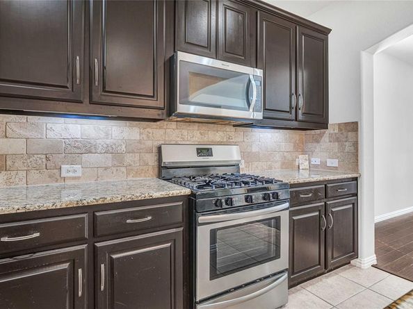 631  Kirby Drive , Argyle Texas 76226