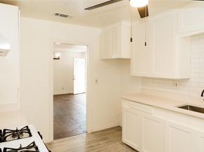 3512  Willing Avenue , Fort Worth Texas 76110